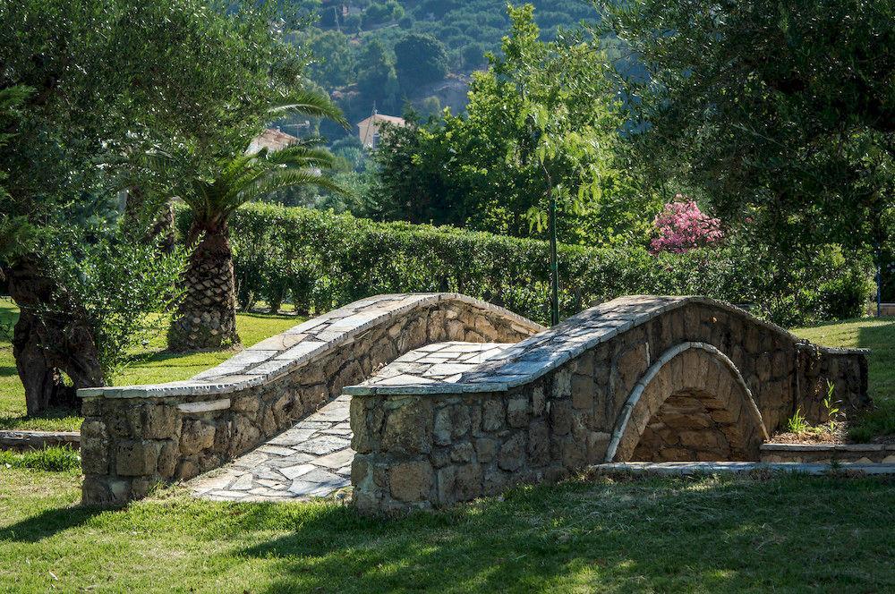 Leone Luxury Villas Kalamákion Exterior foto