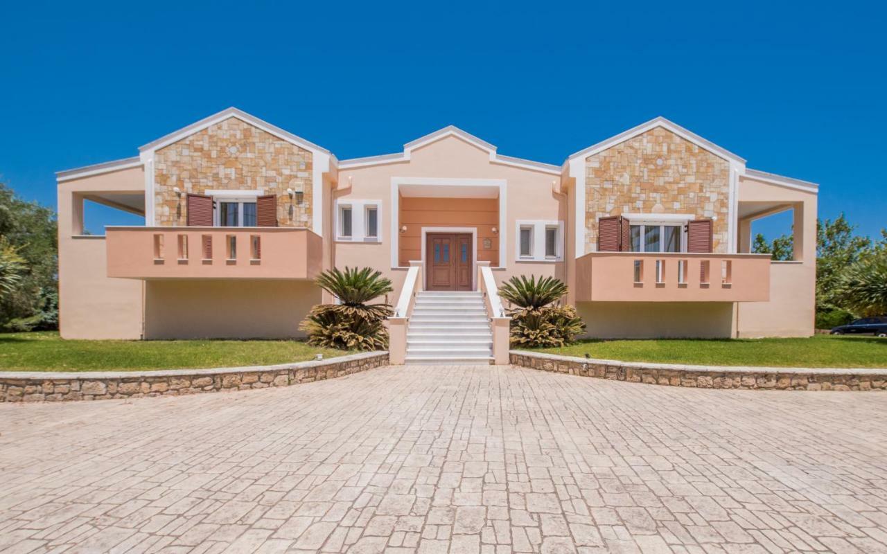 Leone Luxury Villas Kalamákion Exterior foto